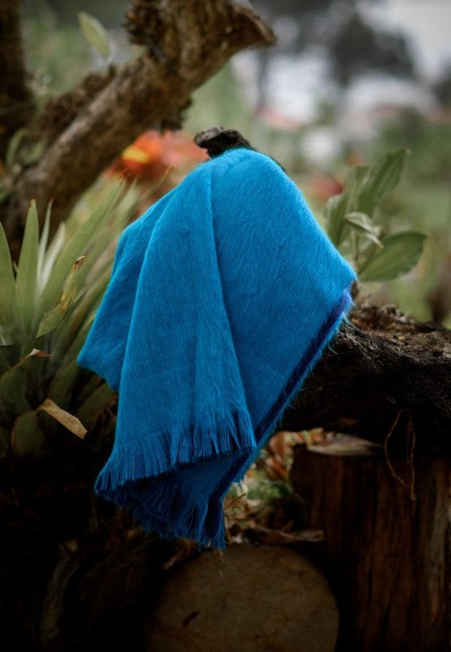 Beautiful 100% alpaca wool scarves / women’s winter garment / woolen shawl / Shawl with Unique Andean designs / Warm and soft winter wear